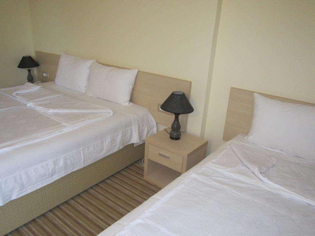 Hotel Pela Ohrid Quarto foto